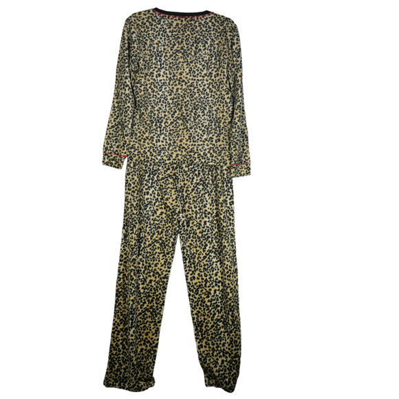 PJ Essentials Cheetah Two Piece Pajama Set Medium Fleece Lounge Pants Soft Warm - Picture 8 of 12